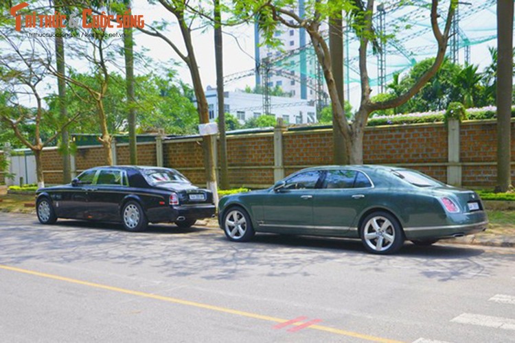 &quot;Soi&quot; Rolls-Royce va Bentley gia 53 ty cua dai gia Hai Duong-Hinh-2